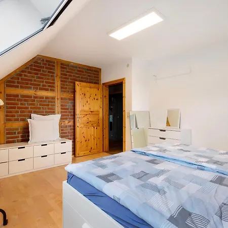 Auf Dem Dorf Апартаменты Zarpen